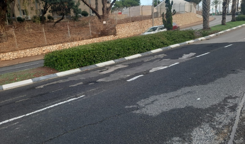 כביש משובש ובורות ליד בית חולים 10